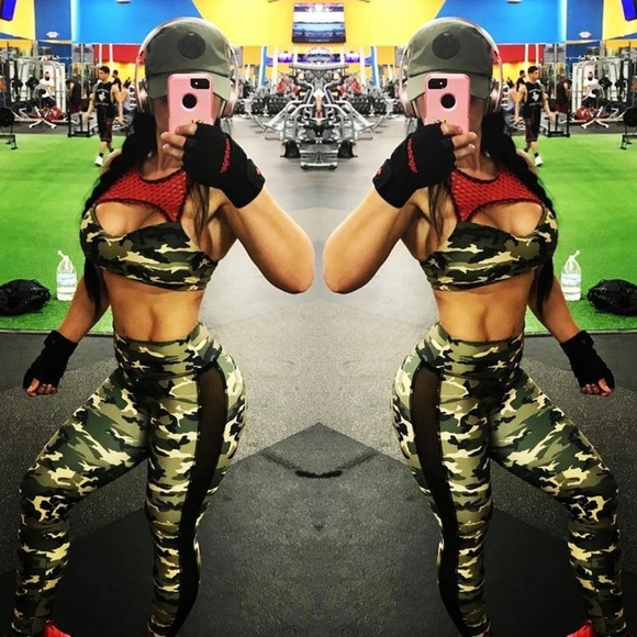 Gymshark Pants - Abs2b Fitness camo leggings & bra set Small